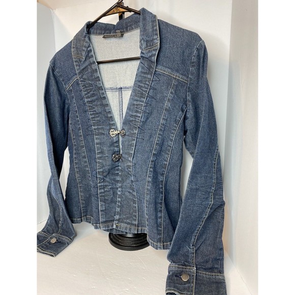 Tristan and Iseut Woman Denim Jacket Long Slv Button Front, size medium - Picture 2 of 12